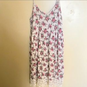 Floral Spagetti Strapped Dress size large